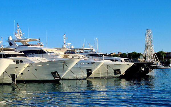 CAT-X-berth